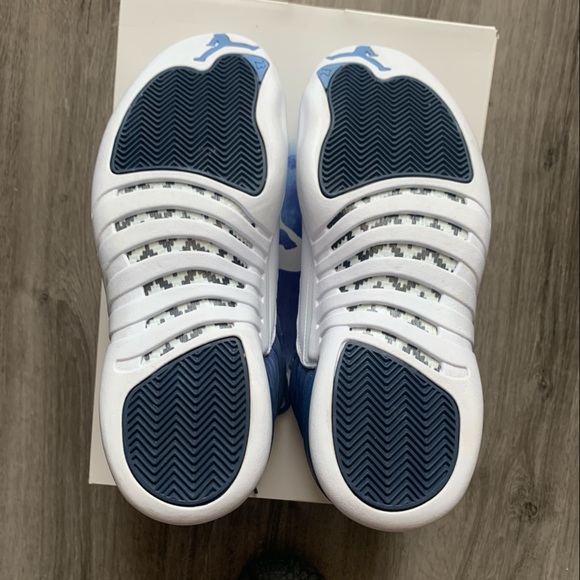 Air Jordan 12 Retro Size 11 Mens - Picture 4 of 5